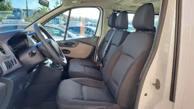Renault Trafic Combi 1.6 DCI L1 H1 - 9 Lugares 2017 - 21900 EUR, 241154 km - AUTO.MOTO.pt - 241154km - foto 2 de 20
