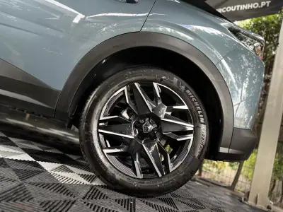 Peugeot 3008 2025 - 31500 EUR, 13000 km - AUTO.MOTO.pt - 13000km - foto 4 de 19