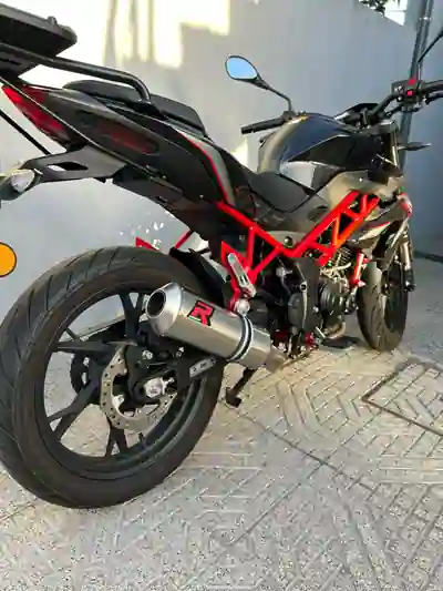 Benelli BN 2025 - 2400 EUR, 9625 km - 9625km - foto 5 de 14
