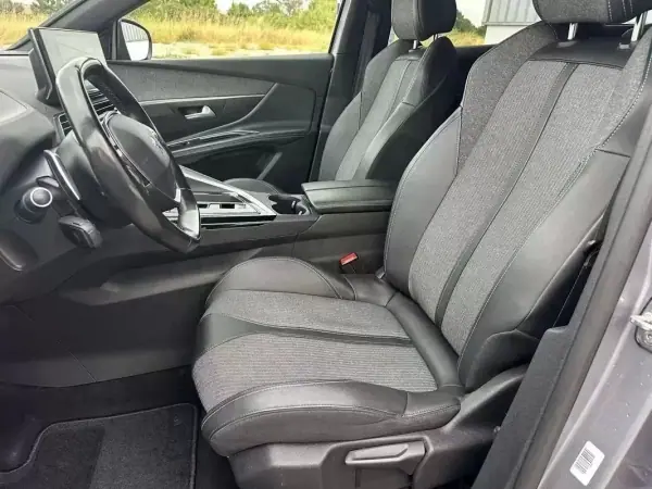 Peugeot 3008 2023 - 23990 EUR, 100021 km - AUTO.MOTO.pt - 100021km - foto 10 de 17