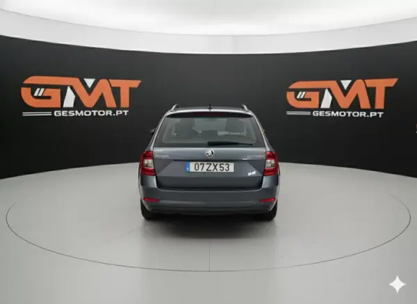 Skoda Octavia Break 2020 - 14990 EUR, 174000 km - AUTO.MOTO.pt - 174000km - foto 5 de 10
