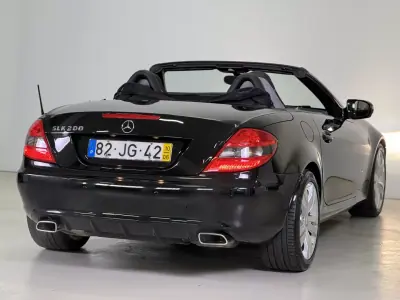 Mercedes-Benz SLK 200 2010 - 17950 EUR, 112597 km - AUTO.MOTO.pt - 112597km - foto 22 de 34