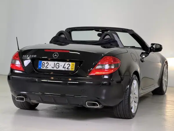 Mercedes-Benz SLK 200 2010 - 17950 EUR, 112597 km - AUTO.MOTO.pt - 112597km - foto 22 de 34