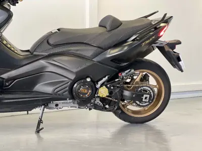 Yamaha TMAX 2016 - 8990 EUR, 27000 km - AUTO.MOTO.pt - 27000km - foto 34 de 35