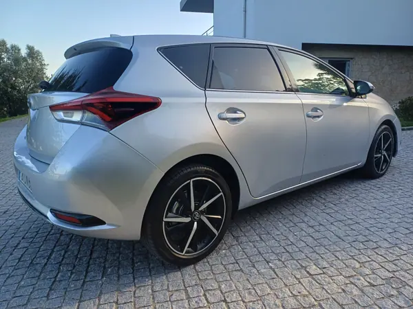 Toyota Auris 1.4 D-4D Exclusive+P.Sport 2018 Diesel