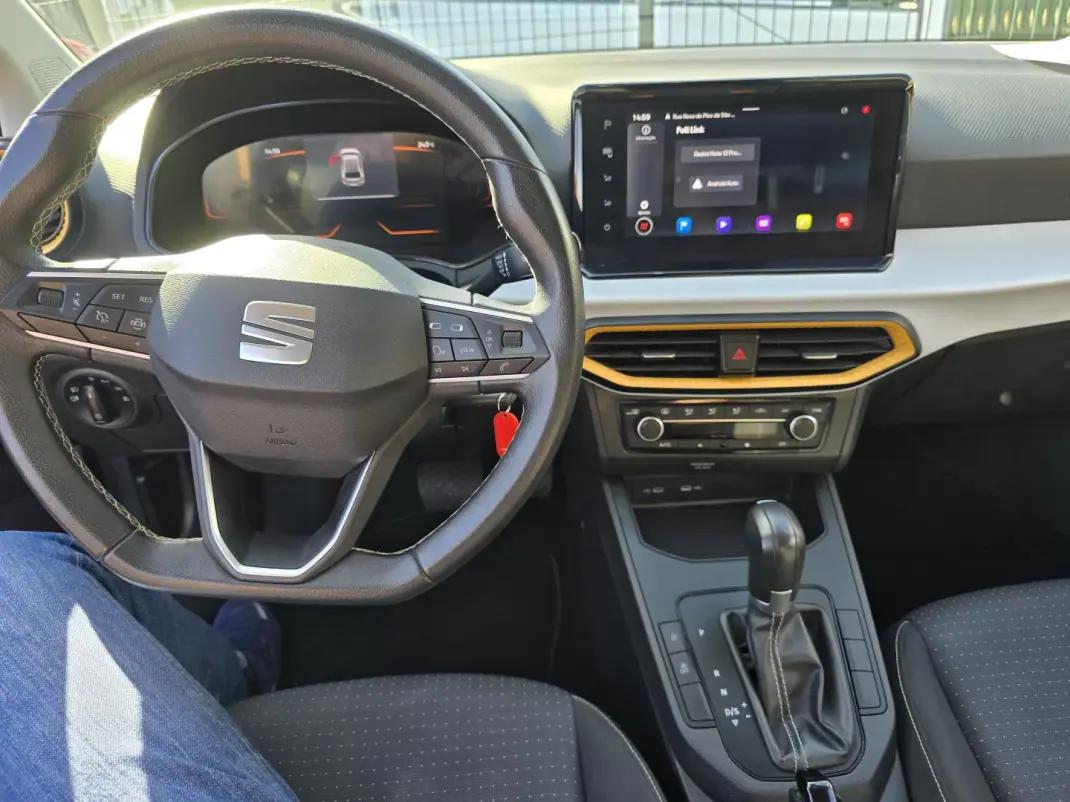 SEAT Ibiza 2023 - 17950 EUR, 46500 km - AUTO.MOTO.pt - 46500km - foto 4 de 6