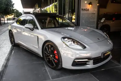 Porsche Panamera 2020 - 79990 EUR, 128249 km - 128249km - foto 6 de 48