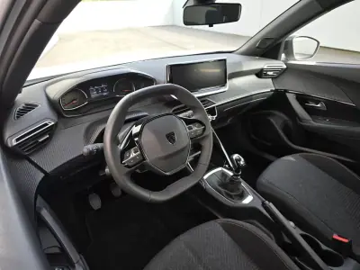 Peugeot 2008 2024 - 18500 EUR, 10965 km - AUTO.MOTO.pt - 10965km - foto 13 de 34