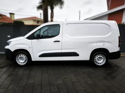 Peugeot Partner 1.5 BlueHDI Longa c/Barras Tejadilho 2020 - 13950 EUR, 114372 km - AUTO.MOTO.pt - 114372km - foto 11 de 44