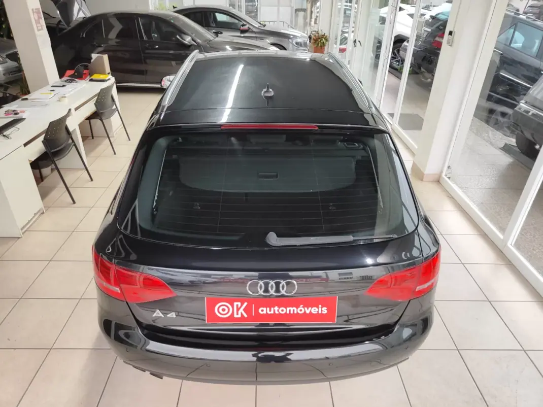 Audi A4 Avant 2009 - 10750 EUR, 261000 km - 261000km - foto 10 de 36