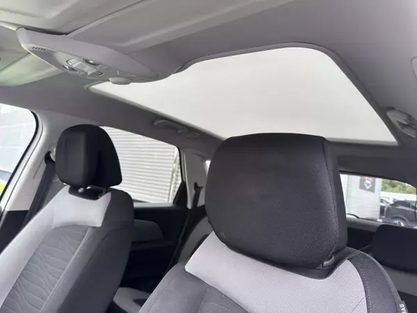 Citroën C4 Picasso 2015 - 9250 EUR, 160000 km - AUTO.MOTO.pt - 160000km - foto 51 de 68