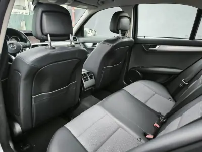 Mercedes-Benz C 220 2011 - 8950 EUR, 430000 km - AUTO.MOTO.pt - 430000km - foto 24 de 52