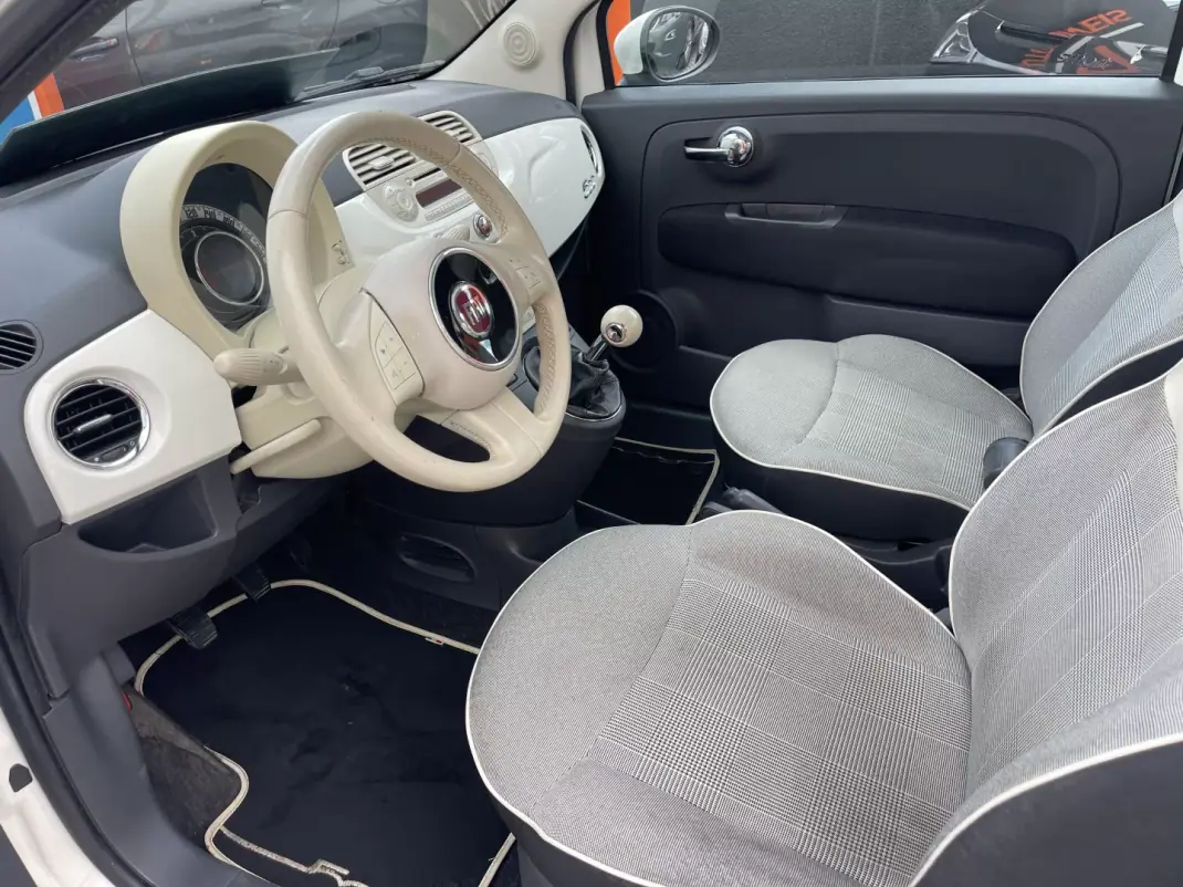 Fiat 500 2015 - 10950 EUR, 143315 km - 143315km - foto 8 de 12