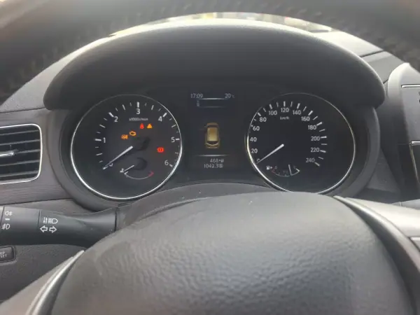 Nissan Pulsar 2016 - 10750 EUR, 128505 km - AUTO.MOTO.pt - 128505km - foto 11 de 17
