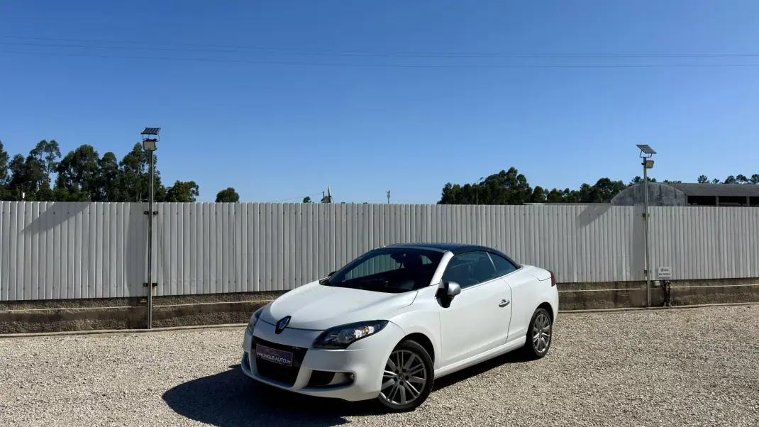 Renault Mégane Cabrio 2012 - 11800 EUR, 182000 km - AUTO.MOTO.pt - 182000km - foto 38 de 38