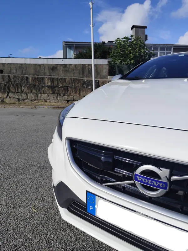 Volvo V40 2.0 D2 R-Design Momentum Geartronic 2016 Diesel