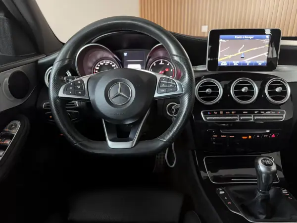 Mercedes-Benz C 200 2015 - 17999 EUR, 175000 km - AUTO.MOTO.pt - 175000km - foto 54 de 125