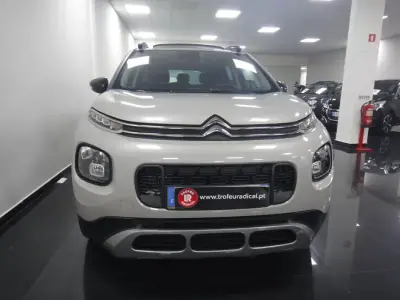 Citroën C3 Aircross 2019 - 14990 EUR, 63000 km - AUTO.MOTO.pt - 63000km - foto 2 de 27