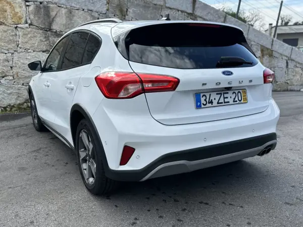 Ford Focus 2019 - 13990 EUR, 83000 km - AUTO.MOTO.pt - 83000km - foto 5 de 51