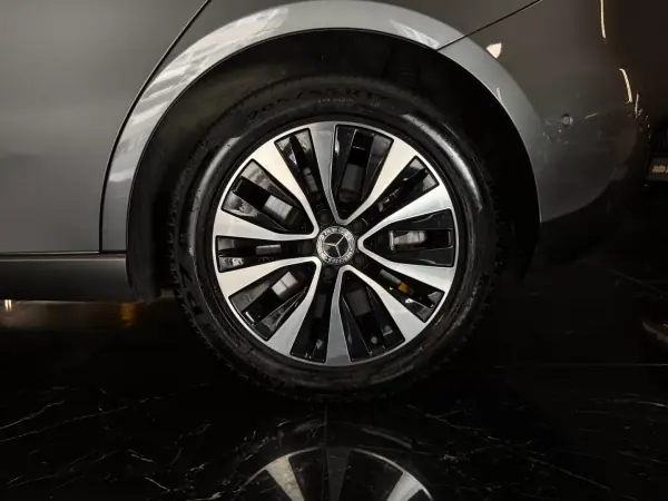 Mercedes-Benz A 250 2022 - 25990 EUR, 75700 km - AUTO.MOTO.pt - 75700km - foto 8 de 23