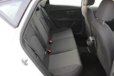 SEAT Leon 2013 - 10250 EUR, 184867 km - AUTO.MOTO.pt - 184867km - foto 16 de 16