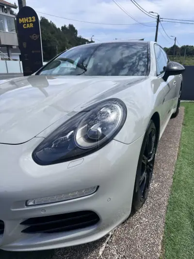 Porsche Panamera 2015 - 35000 EUR, 159000 km - AUTO.MOTO.pt - 159000km - foto 7 de 67