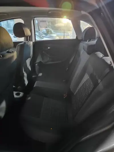 SEAT Ibiza 2007 - 3950 EUR, 300900 km - AUTO.MOTO.pt - 300900km - foto 14 de 30