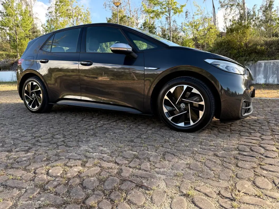 Volkswagen ID.3 2020 - 17950 EUR, 126000 km - AUTO.MOTO.pt - 126000km - foto 17 de 19