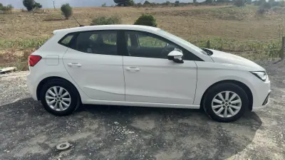SEAT Ibiza 2024 - 15490 EUR, 38000 km - AUTO.MOTO.pt - 38000km - foto 4 de 23
