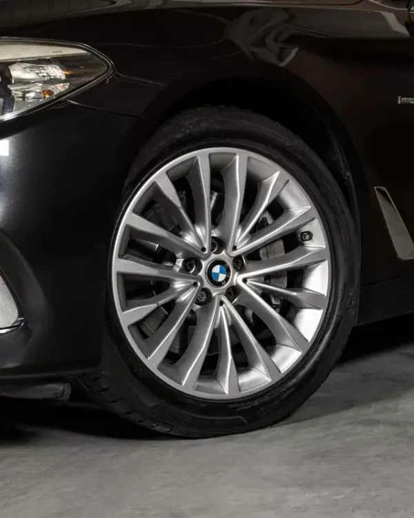 BMW 525 2017 - 25950 EUR, 159000 km - AUTO.MOTO.pt - 159000km - foto 8 de 19