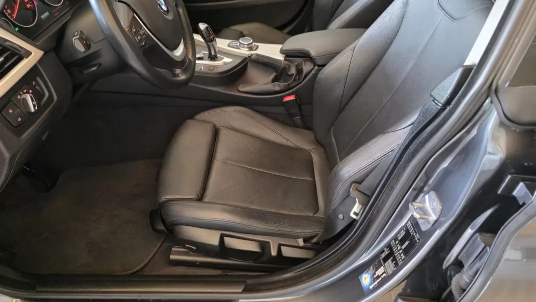 BMW 418 Gran Coupé 2018 - 20900 EUR, 157385 km - AUTO.MOTO.pt - 157385km - foto 34 de 53