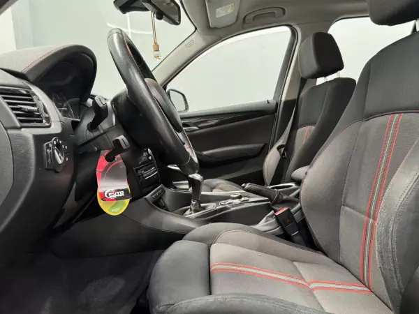 BMW X1 2015 - 16490 EUR, 255000 km - AUTO.MOTO.pt - 255000km - foto 24 de 31