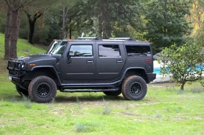 Hummer H2 2006 - 48800 EUR, 75250 km - AUTO.MOTO.pt - 75250km - foto 25 de 39
