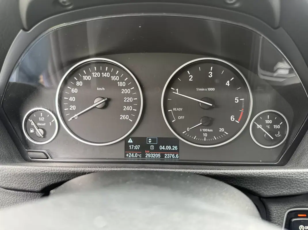 BMW 418 Gran Coupé 2015 - 15900 EUR, 293000 km - 293000km - foto 27 de 52