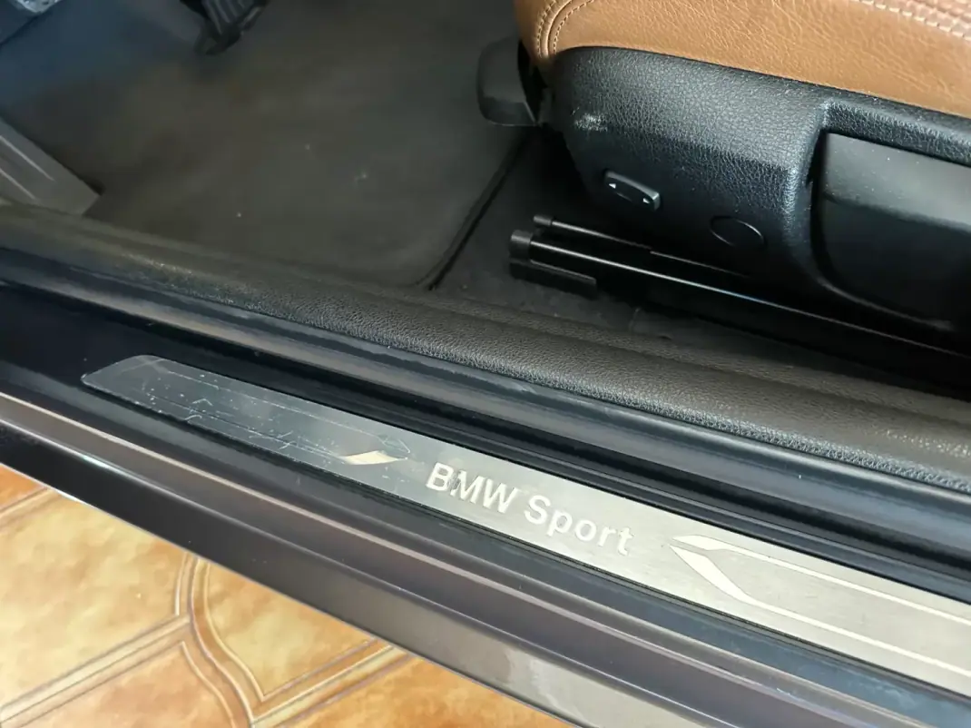 BMW 116 2011 - 13900 EUR, 210181 km - AUTO.MOTO.pt - 210181km - foto 4 de 22