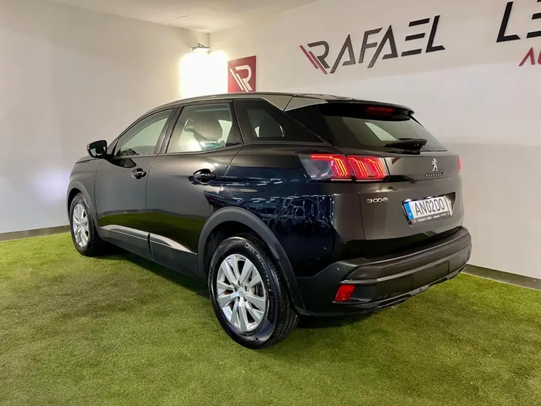 Peugeot 3008 2021 - 19900 EUR, 89000 km - AUTO.MOTO.pt - 89000km - foto 9 de 32