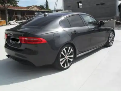 Jaguar XE 2017 - 25950 EUR, 59977 km - AUTO.MOTO.pt - 59977km - foto 34 de 35