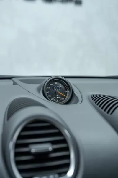 Porsche 718 Cayman 2021 - 134950 EUR, 23000 km - AUTO.MOTO.pt - 23000km - foto 33 de 41