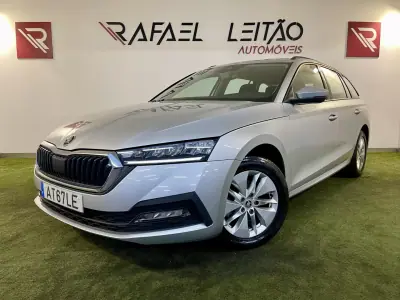 Skoda Octavia Break 2022 — foto 2 de 34