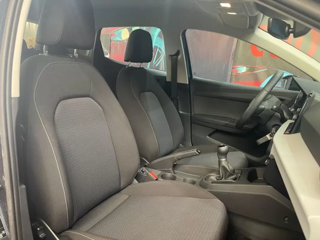 SEAT Ibiza 2024 - 17999 EUR, 1000 km - AUTO.MOTO.pt - 1000km - foto 27 de 40