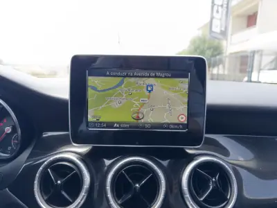 Mercedes-Benz CLA 180 2017 - 17500 EUR, 206000 km - AUTO.MOTO.pt - 206000km - foto 43 de 51