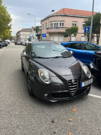 Alfa Romeo MiTo 2013 - 8950 EUR, 115178 km - AUTO.MOTO.pt - 115178km - foto 6 de 8