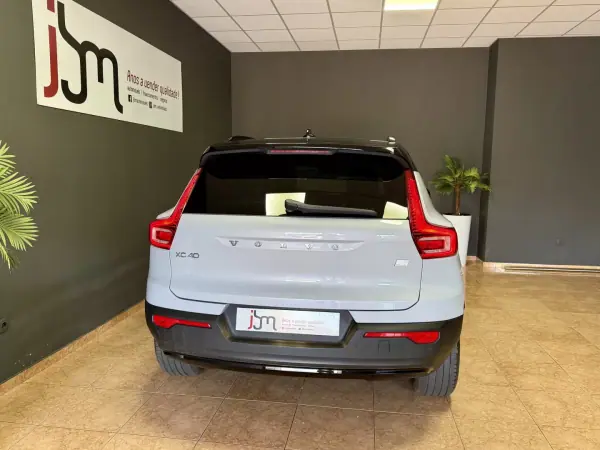 Volvo XC 40 2021 - 25750 EUR, 139987 km - AUTO.MOTO.pt - 139987km - foto 6 de 15
