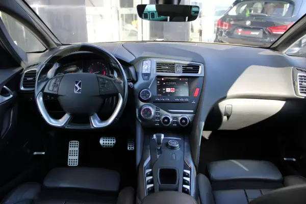 DS DS5 2016 - 14440 EUR, 153500 km - AUTO.MOTO.pt - 153500km - foto 5 de 34