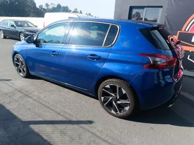 Peugeot 308 2018 - 12900 EUR, 219000 km - AUTO.MOTO.pt - 219000km - foto 4 de 23