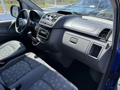 Mercedes-Benz VITO 111 CDI -LONGA 2005 - 5900 EUR, 400000 km - AUTO.MOTO.pt - 400000km - foto 10 de 22