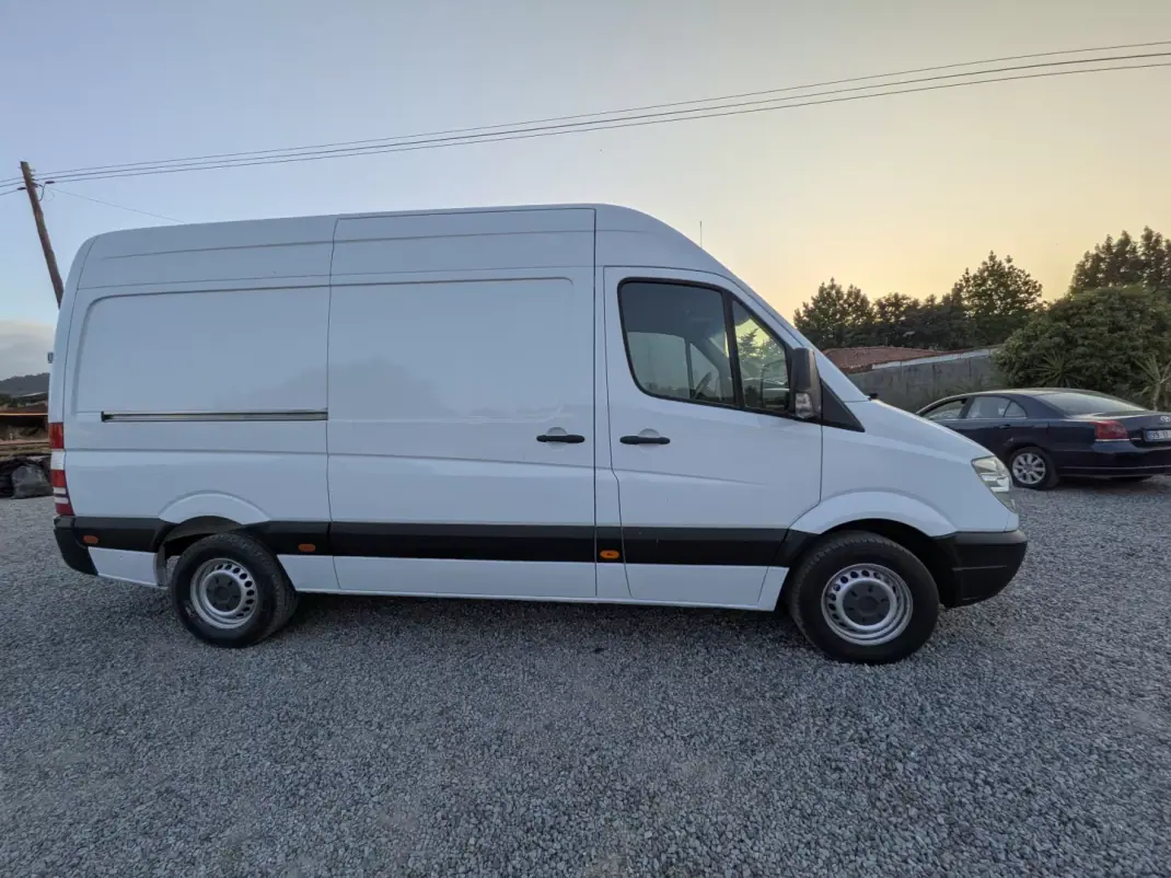 Mercedes-Benz Sprinter 2013 - 19900 EUR, 190000 km - 190000km - foto 13 de 18