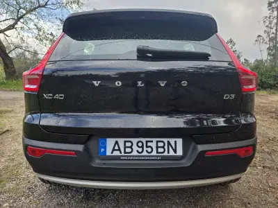 Volvo XC 40 2020 - 24500 EUR, 152300 km - AUTO.MOTO.pt - 152300km - foto 18 de 42