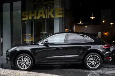 Porsche Macan 2018 - 59990 EUR, 99798 km - AUTO.MOTO.pt - 99798km - foto 2 de 45