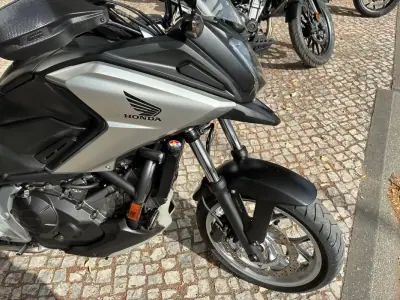 Honda NC750X 2017 - 4850 EUR, 57483 km - AUTO.MOTO.pt - 57483km - foto 5 de 14